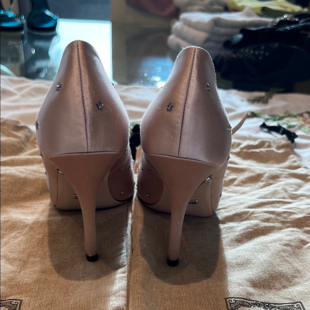 Gucci Women's Pink and White Studded Heels - Picture 4 of 6